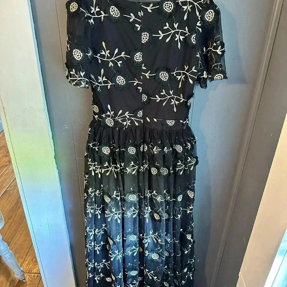 Ivy city ATHENA DRESS IN BLACK - Picture 3 of 7